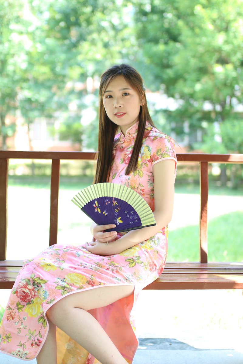 旗袍毕业小姐姐写真 [234P+1.1G] #眼镜娘 #眼镜妹 #毕业照 #女大学生 #写真 
No.041918 预览全套尺度看置顶或私信 
投稿：@wqganenshi_   @MuyishiD @007share https://t.co/KGaRwQBx2U