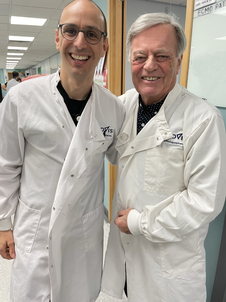 It was a pleasure to share our exciting new blood test for sepsis trial with @tonyblackburn. 🩵 The test could diagnose and monitor patients who are at risk of sepsis. Catch up on @BBCMorningLive at 14:57 mins: bbc.co.uk/iplayer/episod…