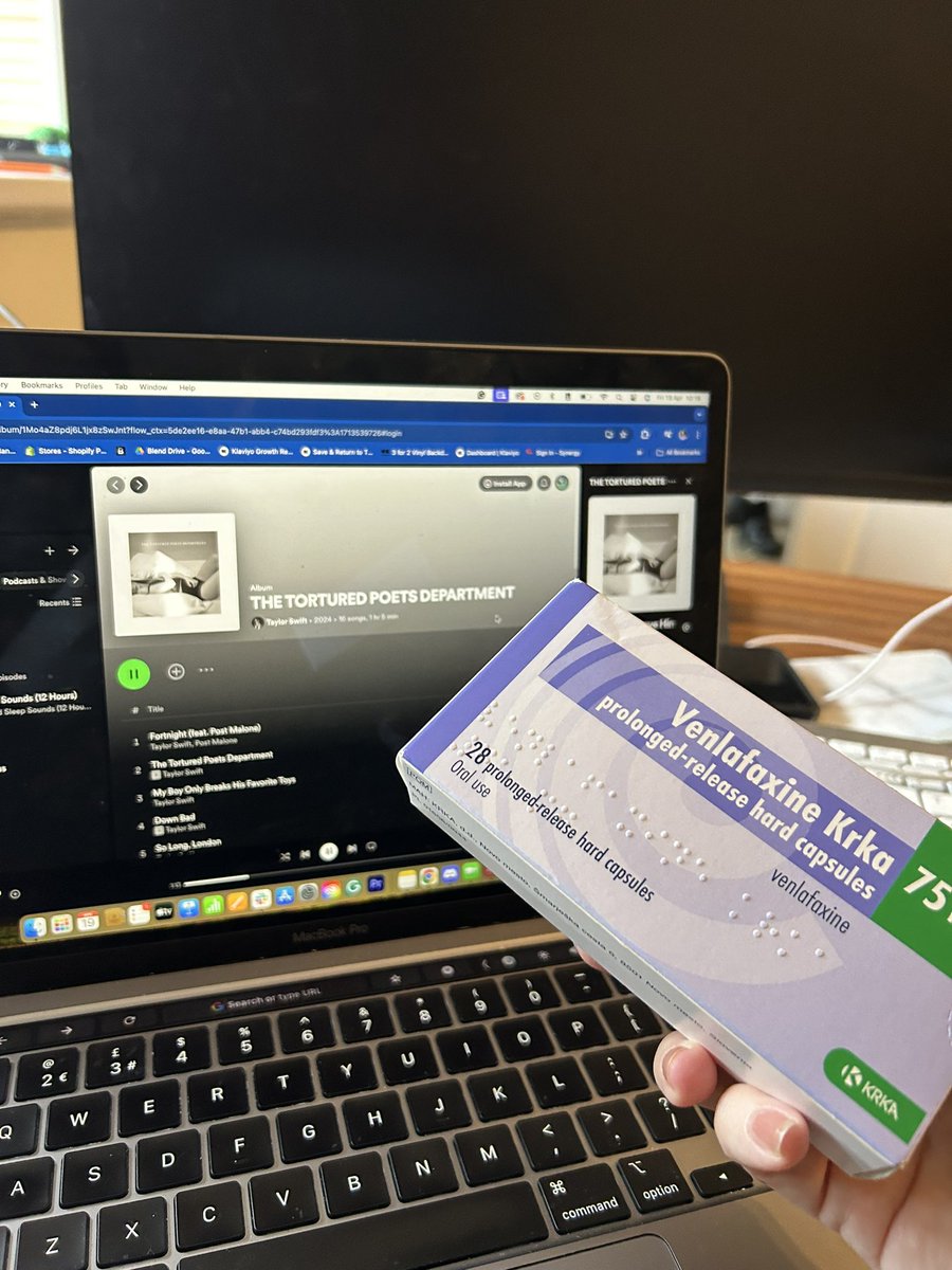 caruciatus's tweet photo. My antidepressants arrived just in time for #TTPD https://t.co/abwL3UhnAn