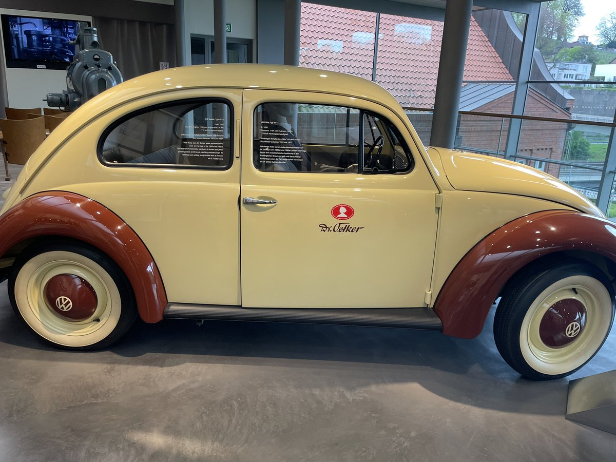 k_olmer's tweet photo. Vanilla and chocolate car … best ingredients comes first from the thought first… creative marketing - walk the talk … by the old school @DrOetkerDE @droetker collection https://t.co/SzHwlVq2RZ