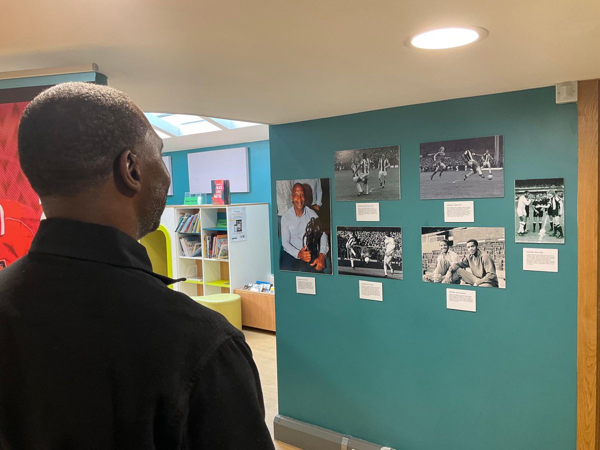 As part of the hugely successful Inspire to Achieve initiative from the #nationallottery former Manchester United striker Andy Cole attended Harlesden library. #inspiration #community #sport