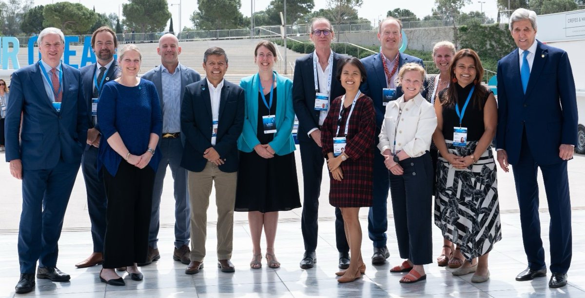 📌 @TheWCS team and special guests @CristianSamper and @JohnKerry at @OurOceanGreece 🇬🇷 WCS participated in the 9th Our Ocean Conference in Greece to advance various aspects of #OceanConservation, including 30x30, climate-resilient coral reefs, shark conservation, community…