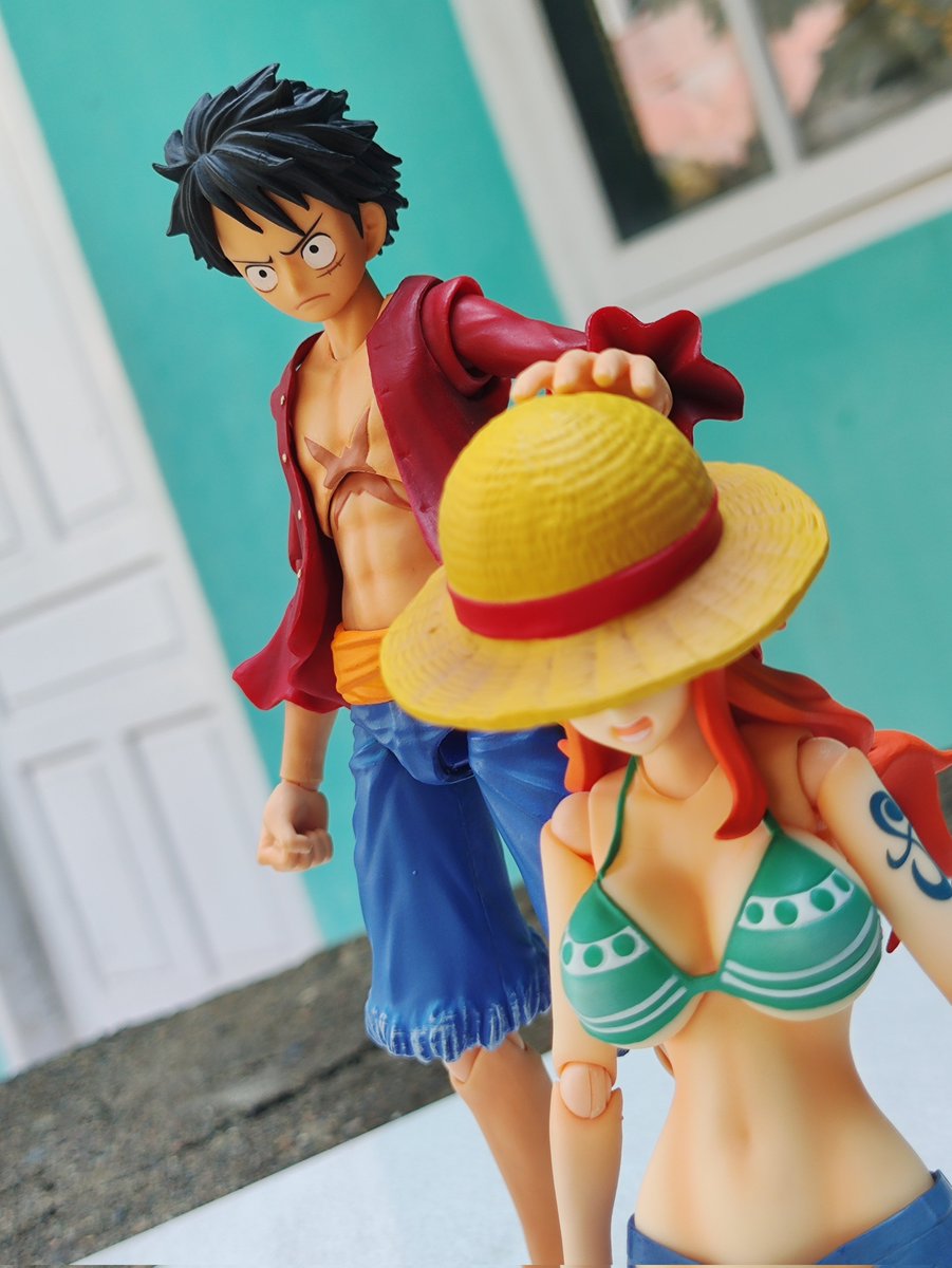 Waiting for the romance dawn Luffy and Nami from shfiguarts(I'm dying) 
#lunami #luffyxnami #monkeydluffy #luffy #nami