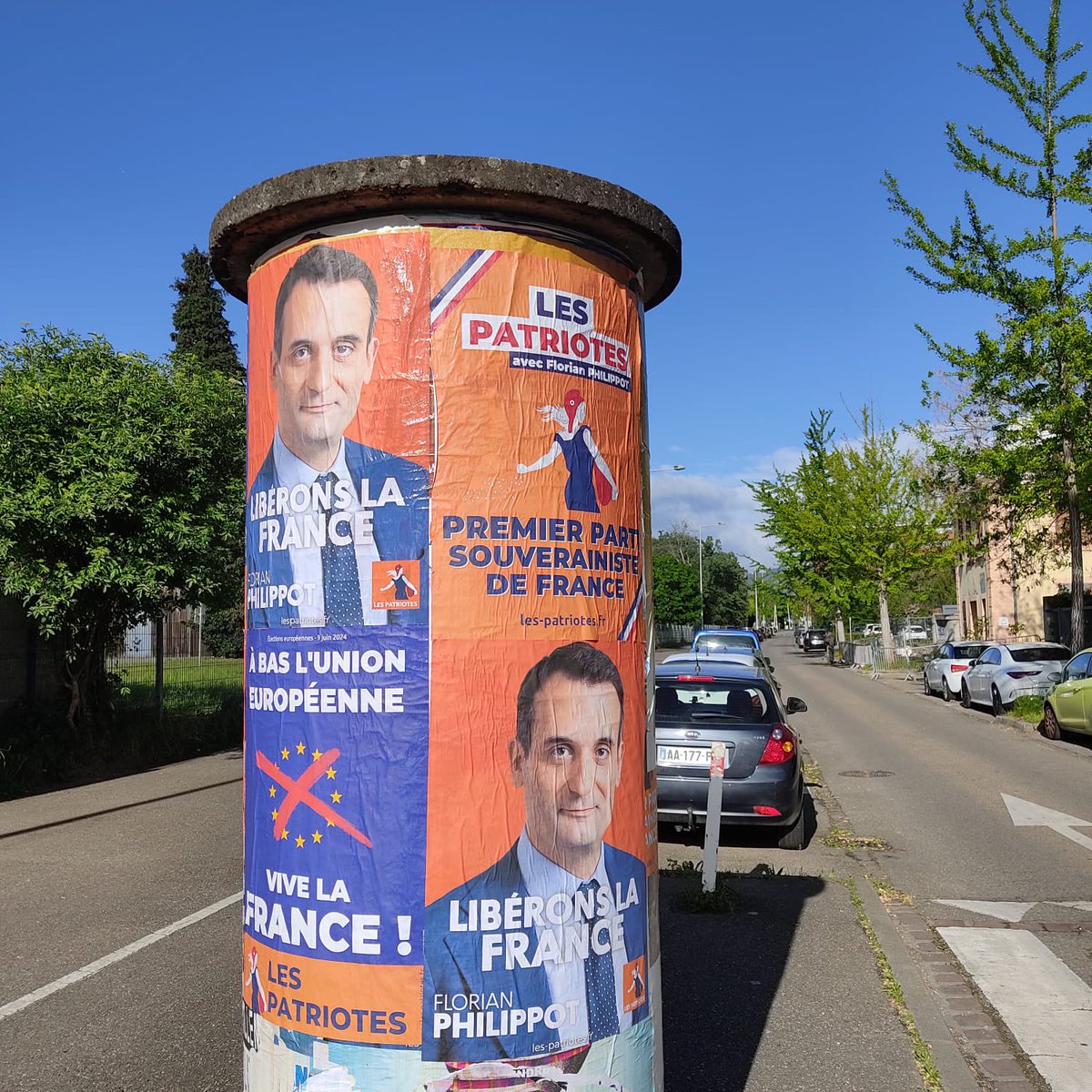 _LesPatriotes68's tweet photo. Divers collages ont eu lieu sur le Haut -Rhin durant la semaine par mon équipe et moi !
Faire passer nos idées est essentiel !
#Le9JuinJeVoteLesPatriotes
#paix
#FrexitVite
Merci et bravo les colleurs !!🧡🇫🇷🧡 https://t.co/JcsbghantG