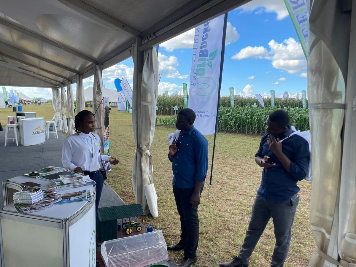 Day 1 in pictures 😊. Agritech Expo Zambia 🔥

#AgriTechExpo #fieldday2024 #zambia #smartfarming #tellafarmertotellafarmer #MinistryOfAgriculture #agribusiness