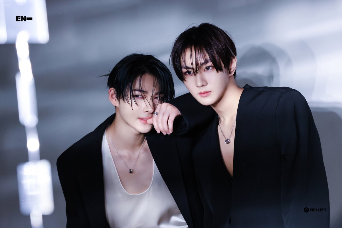 ENHYPEN JUNGWON & NI-KI
<L'OFFICIEL> Singapore Behind
Photo Sketch📷

(weverse.io/enhypen/media/…)

#ENHYPEN #엔하이픈 
#JUNGWON #NI_KI
#정원 #니키