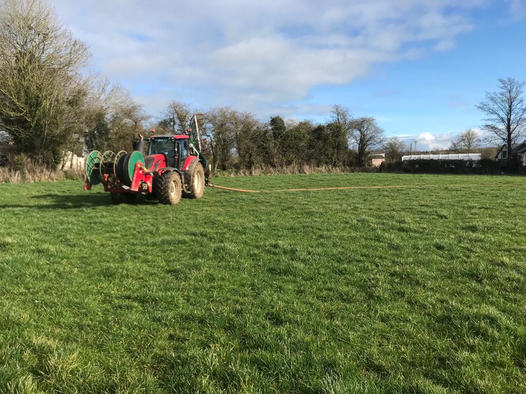 On the Solohead Research Farm in Ireland, @teagasc Livestock Systems are testing systems of pasture-based dairy production🐄 with minimal external inputs, and as much internal circularity ♻️as possible. 
🔗bit.ly/CircAgric-GHG 
#agriculture #sustainability #circulareconomy