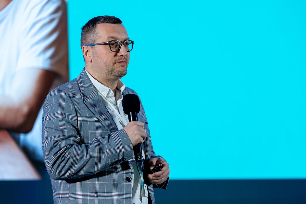 assecods's tweet photo. 🤔#eDoreczenia – obowiązek czy szansa biznesowa?

Na to pytanie w swoim wystąpieniu podczas konferencji e-Leasing Day 6.0 odpowiedział Dyrektor Sprzedaży Projektowej i Rozwoju e-Biznesu @Artur_Miekina.

🤝@ZwiazekLeasingu – dziękujemy za zaproszenie!

#ITmadeinPoland #eLeasingDay https://t.co/jDA7UyrbOK
