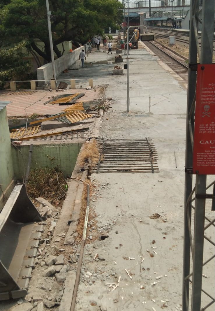 Ballari Junction PF 1 width Extension work going on towards GTL side

Pc - Vinod
#Railways #development #Bellary