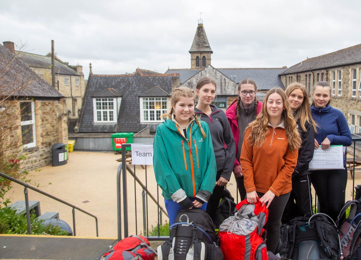 There were smiles aplenty and heavy kit bags packed as a whopping 66 of our courageous pupils set off on their Silver DofE practice expedition. Good luck to the teams as they head to Dartmoor for three days, covering tricky terrain whilst honing their navigational skills.