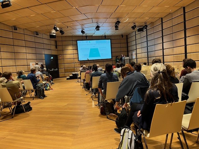 WCRP_Cordex's tweet photo. We've had a good week at the EGU - many interesting sessions. Our CMIP/CORDEX/RIfS Town Hall on Monday 15 was a success, read more here, https://t.co/YTkPkUW1eh. #CORDEX, #EGU2024 https://t.co/NHc8UcqY7x
