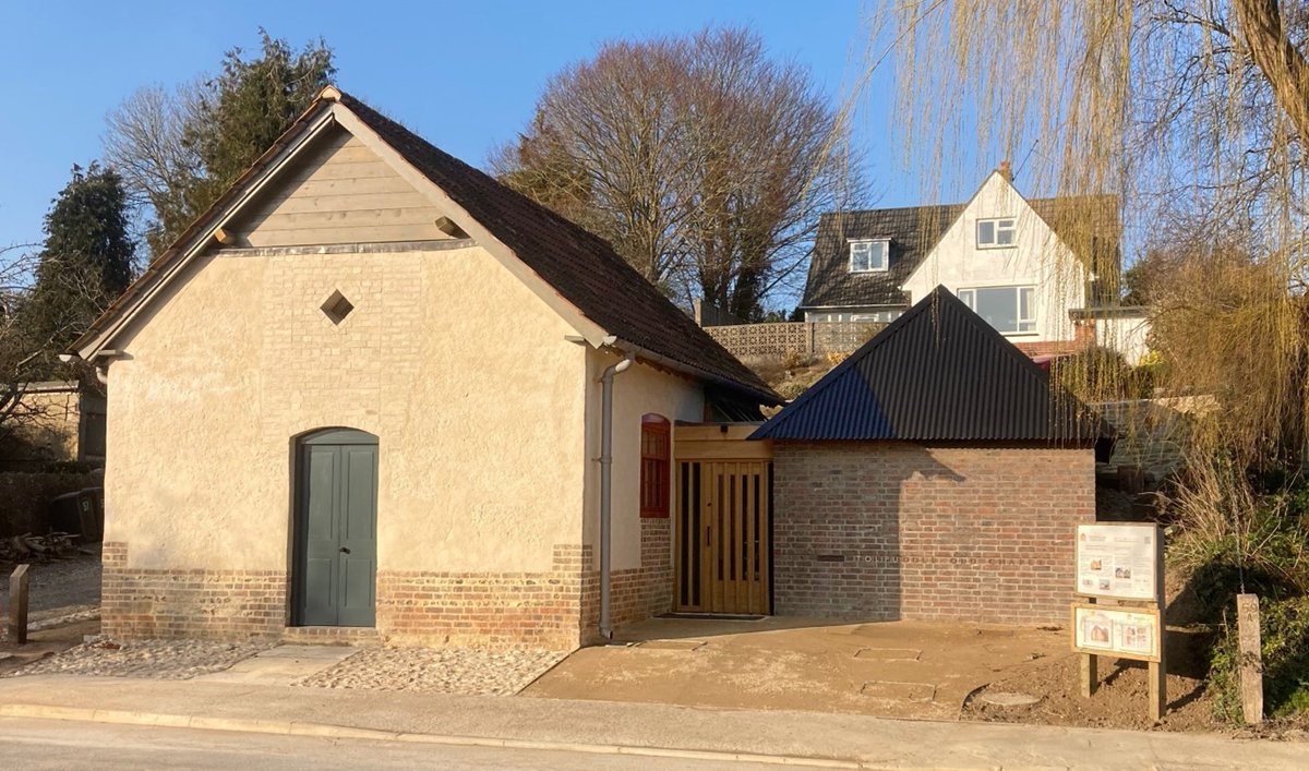 We're thrilled to be supporting <a href="/TolpuddleOCT/">Tolpuddle Old Chapel Trust</a> as they embark on "Tolpuddle Family Lives: A People’s Heritage", a series of events which will ask people to imagine the lives of #Dorset land workers. 

You can find out more about the project on today's blog: orlo.uk/THfzd