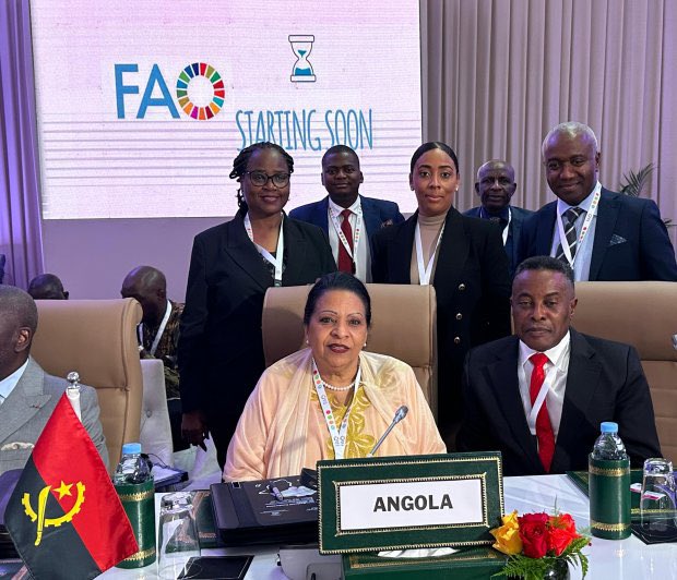 Angola participa na 33.ª Conferência Regional da FAO para África, que decorre em Rabat, Marrocos, delegação liderada pela embaixadora de Angola na Itália, Fátima Jardim. 🇦🇴🌱 #ARC33