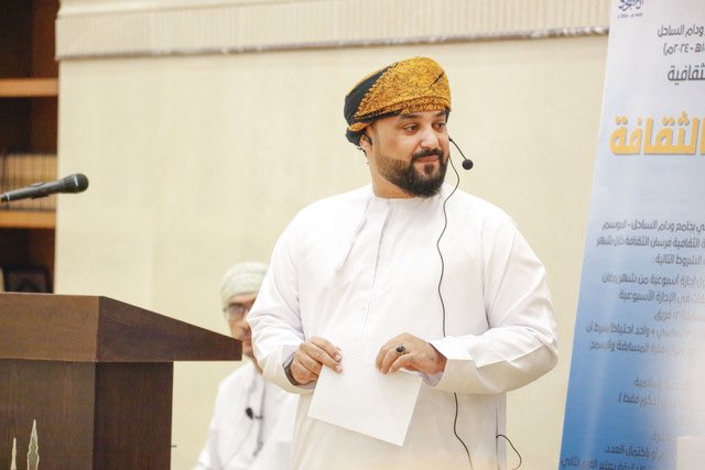 a_alqasmi's tweet photo. بفضل من الله و توفيقه والحمد والشكر له أولا وآخرا قمت بتقديم وإدارة المباراة الختامية من المسابقة الثقافية فرسان الثقافة في البرنامج الرمضان الثاني بجامع ودام الساحل 

كل الشكر لجميع من ساهم في إنجاح البرنامج وايضاً كل الشكر لمن أرسل لي وهنأني على حسن إدارة المباراة 

بارك الله فيكم جميعا 

@wudamcenter