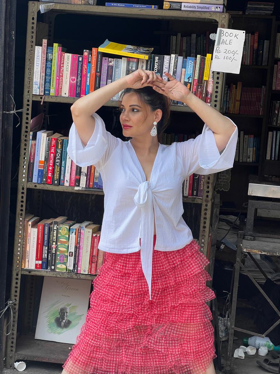 Dress how you want to be addressed. 😌♥️ #pinkdress #pink #fashion #dress #style #ootd #love #dresses #fashionista #fashionblogger #photography #summerdress #instagood #beautiful #beauty #fashionstyle #model #photoshoot #pinkdresses #cute #instagram #kanikamaheshwari