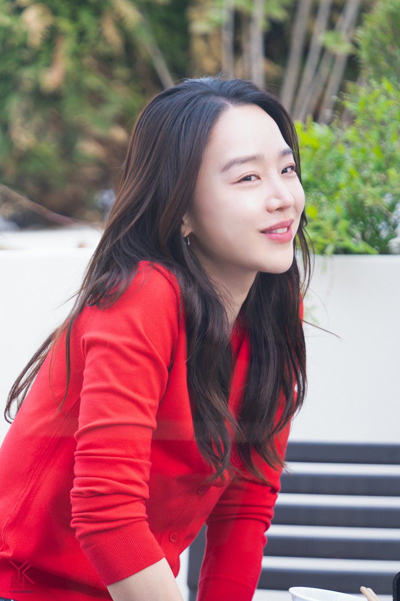 [🎬] #신혜선 #그녀가죽었다

연기가하고팠던배우들의 고생배틀 | 👅나영석의 지글지글 (출처 : 채널십오야)

🔗 youtu.be/gx8eJbrIIFw?si…

#ShinHaeSun #한소라 #채널십오야