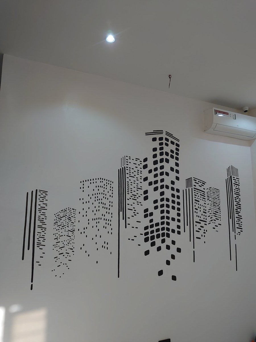 olanrefoward's tweet photo. Still, I make wall murals. https://t.co/HLQQwVBnIP