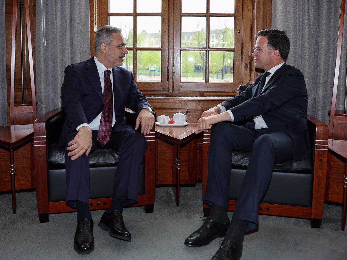 Minister of Foreign Affairs @HakanFidan met with Mark Rutte, Prime Minister of the Netherlands, in The Hague.🇹🇷🇳🇱