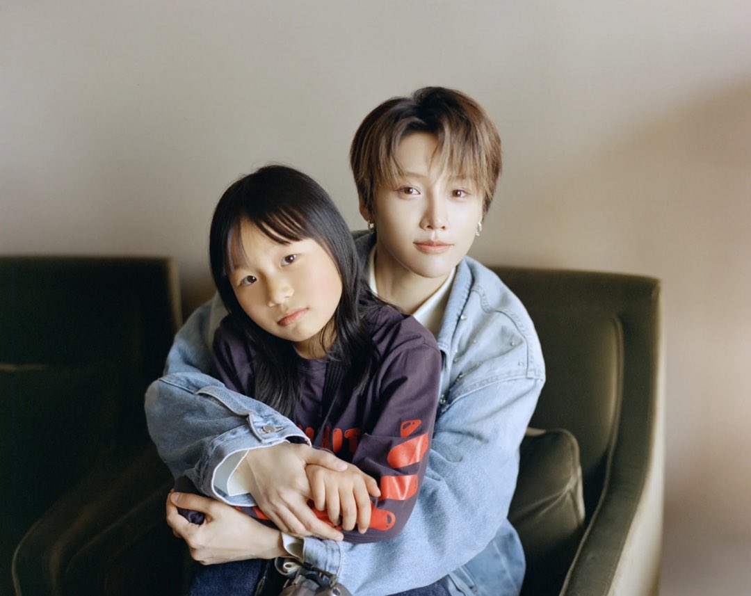 63EBE9's tweet photo. 왼쪽에 있는 아기가 찍은 류 사진.........
왤케 잘 찍음ㅁ ㅊ 공작실보다 낫다 https://t.co/K4ZgX0CBJi