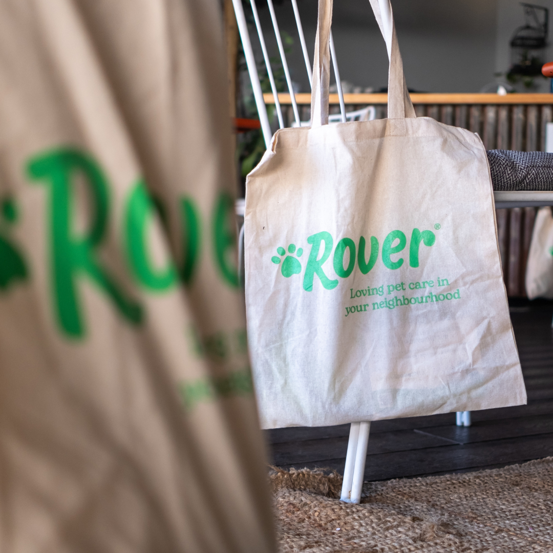 Canela (@canelaagency) on Twitter photo Puede que sea el amor de tu vida, pero, ¿lo aceptará tu mascota?
¡Mejor ahorrarse problemas! Por eso, junto a Rover.com hemos organizado el primer speed dating para dueños y mascotas.
Amenizado por <a href="/Benjaserra/">Benja Serra</a> , el #SpeedDatingRover ha sido la cita doble ideal🐶🐾 Puede que sea el amor de tu vida, pero, ¿lo aceptará tu mascota?
¡Mejor ahorrarse problemas! Por eso, junto a Rover.com hemos organizado el primer speed dating para dueños y mascotas.
Amenizado por <a href="/Benjaserra/">Benja Serra</a> , el #SpeedDatingRover ha sido la cita doble ideal🐶🐾