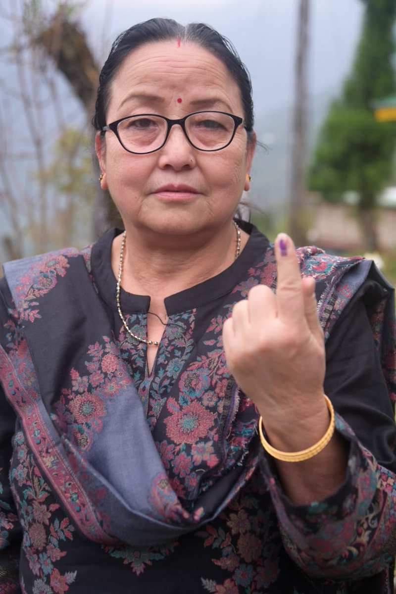 #MyVoteMyDuty #GoVote The elderly women voters from Soreng districts of #Sikkim happily showing their inked fingers after franchising their votes. #GeneralElections2024. #ChunavKaParv #DeshKaGarv #LokSabhaElection2024