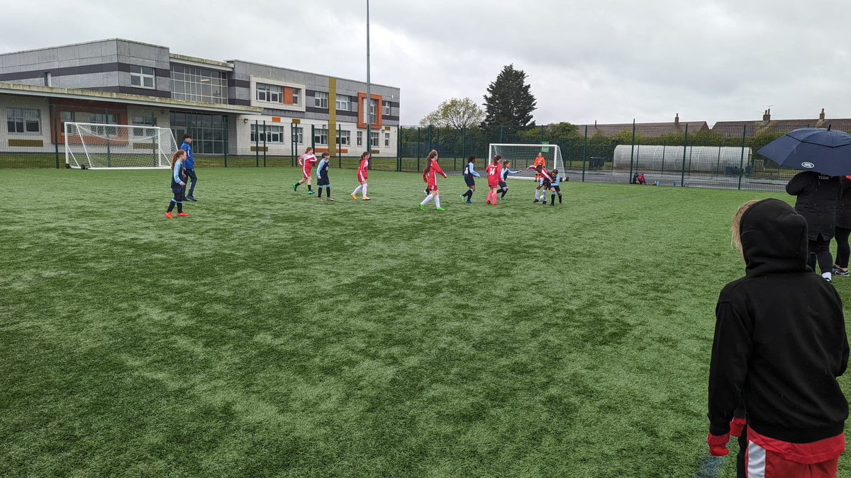 A brilliant first night for our Girls Football League ⚽️ We have 4 leagues happening this half term welcoming all Primary Schools across South Ribble 👏let’s hope the weather is better next week 🌧️🤣🙏 #teamsouthribble @BarclaysFooty