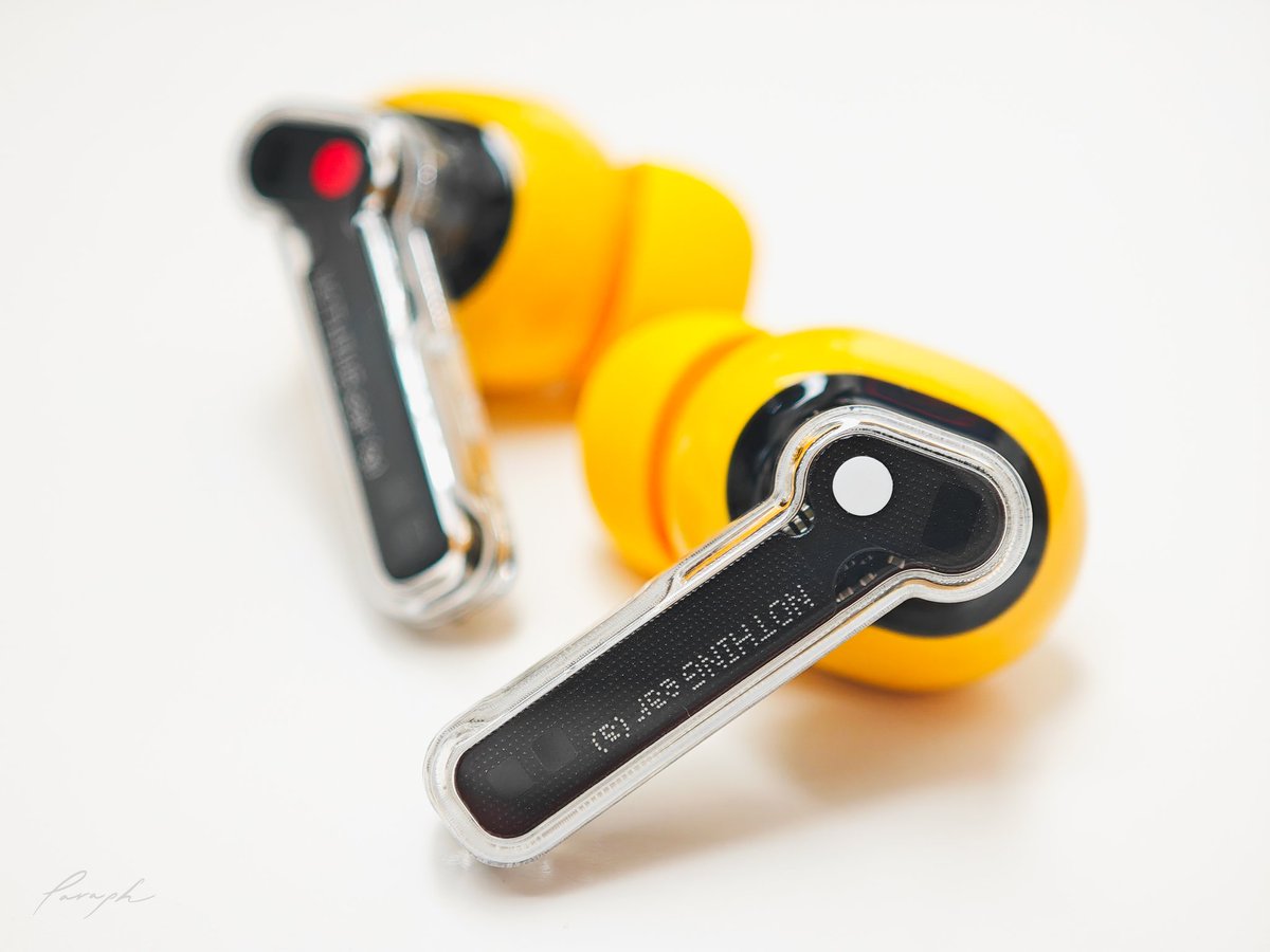Paraph14's tweet photo. Nothing ear(a)のイエロー可愛すぎるし音も良い、ノイキャンも素晴らしい上に価格もリーズナブル。全体的に完成度が高いので、かなりオススメ。
今回は(a)シリーズのデザインが刺さりまくる。 https://t.co/BsDT8bsQSh