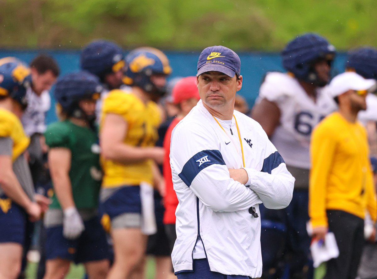 A very pleasant good morning from the Morning Sports Desk. Tune to the MetroNews Morning News at 6:06. We'll discuss: * WVU's series at Texas Tech * Charles Huff previews the Marshall spring game * Neal Brown on plans for the Gold-Blue Game * Mark Kellogg on '3 Guys' podcast