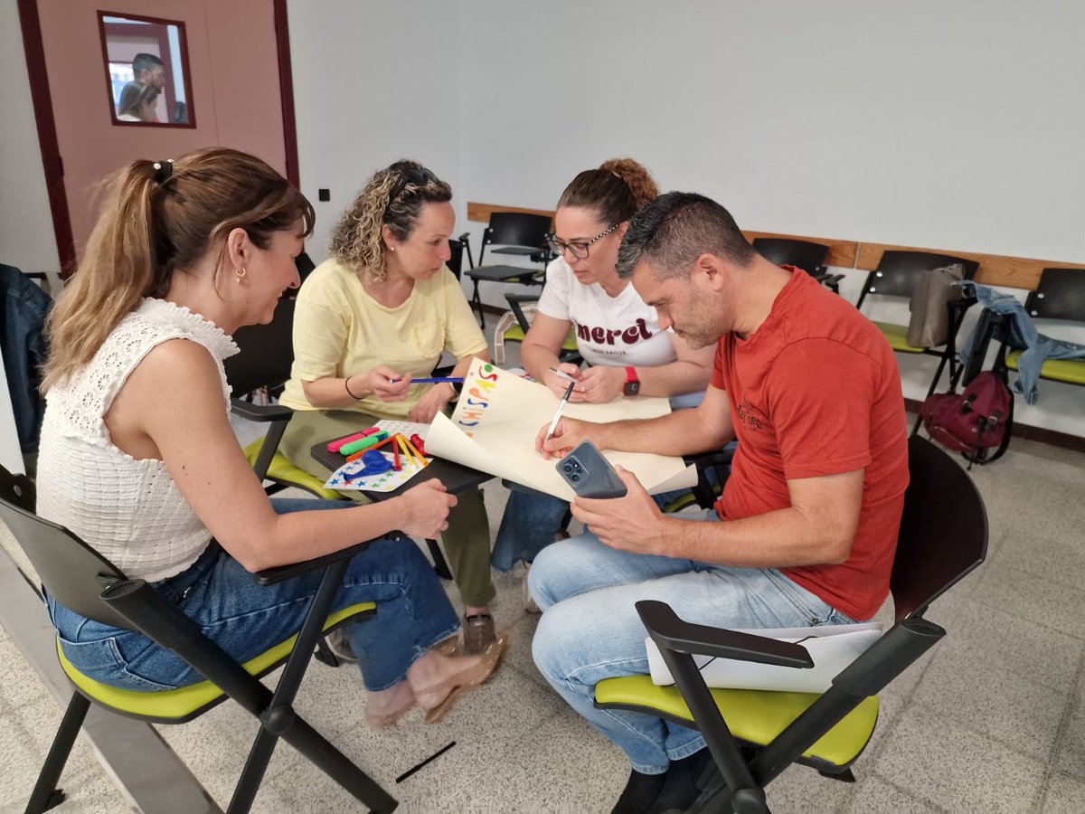 BpsoGAPGC's tweet photo. Seguimos formando #Impulsores! Cuántos profesionales de la #GAPGC comprometidos con el proyecto! @BpsoGAPGC @BpsoCanarias #BpsoImpulsores #BpsoGAPGC #BpsoPieDiabético #BpsoAsma #BpsoTabaco #BpsoLactancia https://t.co/ax3F4Ye9UU