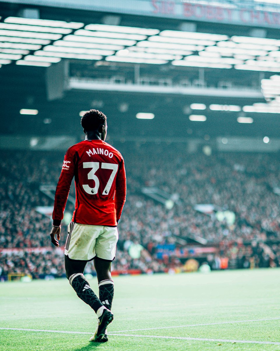 Drop your favourite Kobbie pics below 🥶👇 #MUFC