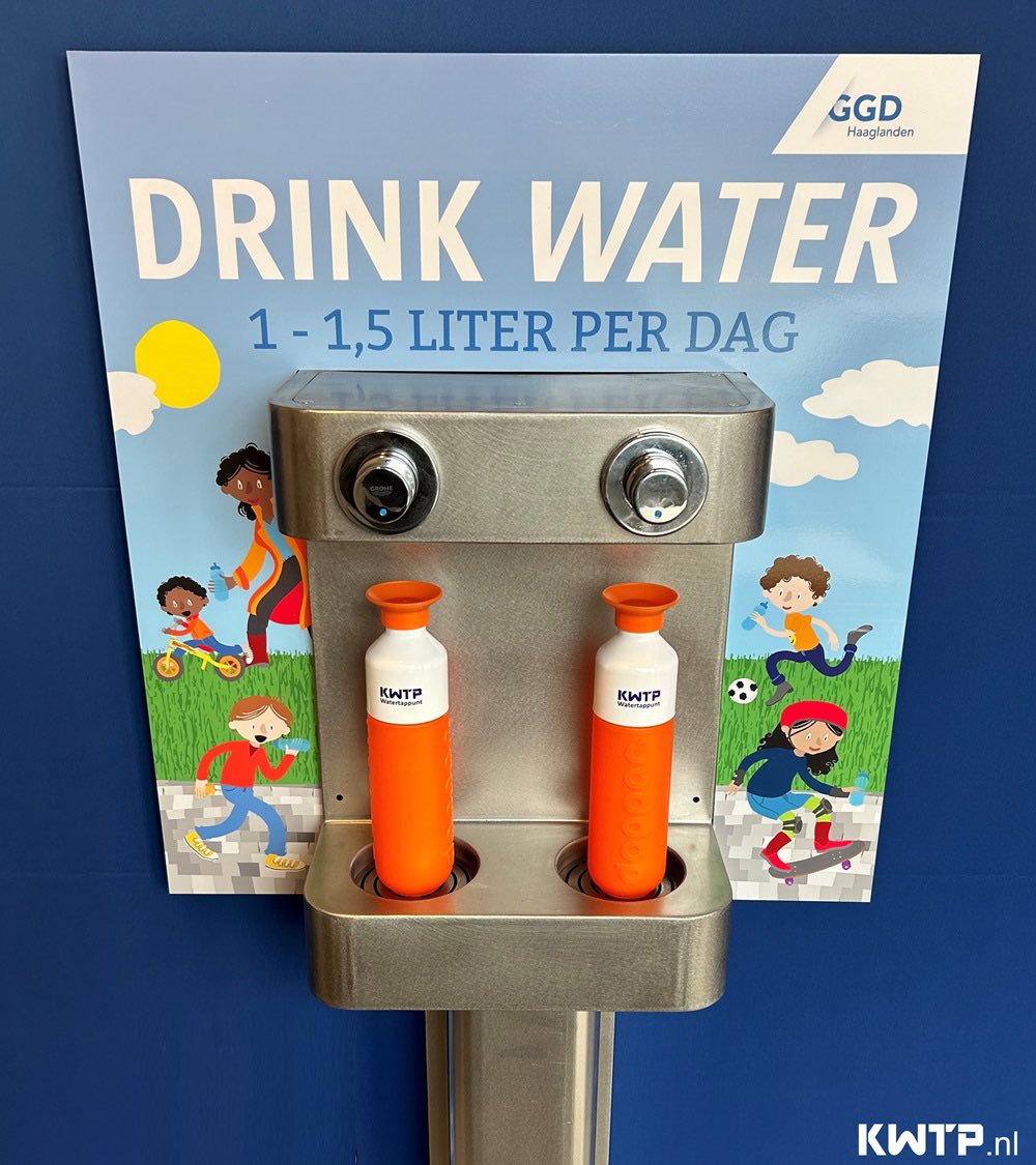 Heb jij het nieuwe #KWTP watertappunt al gezien voor scholen in #DenHaag? Ziet er echt geweldig uit en is mogelijk gemaakt door #GGD Haaglanden! #watertappunt #ggdhaaglanden #kraanwater #jogg #watertappunt #gezondeleefstijl #duurzaam #preventieakkoord #drinkwater
