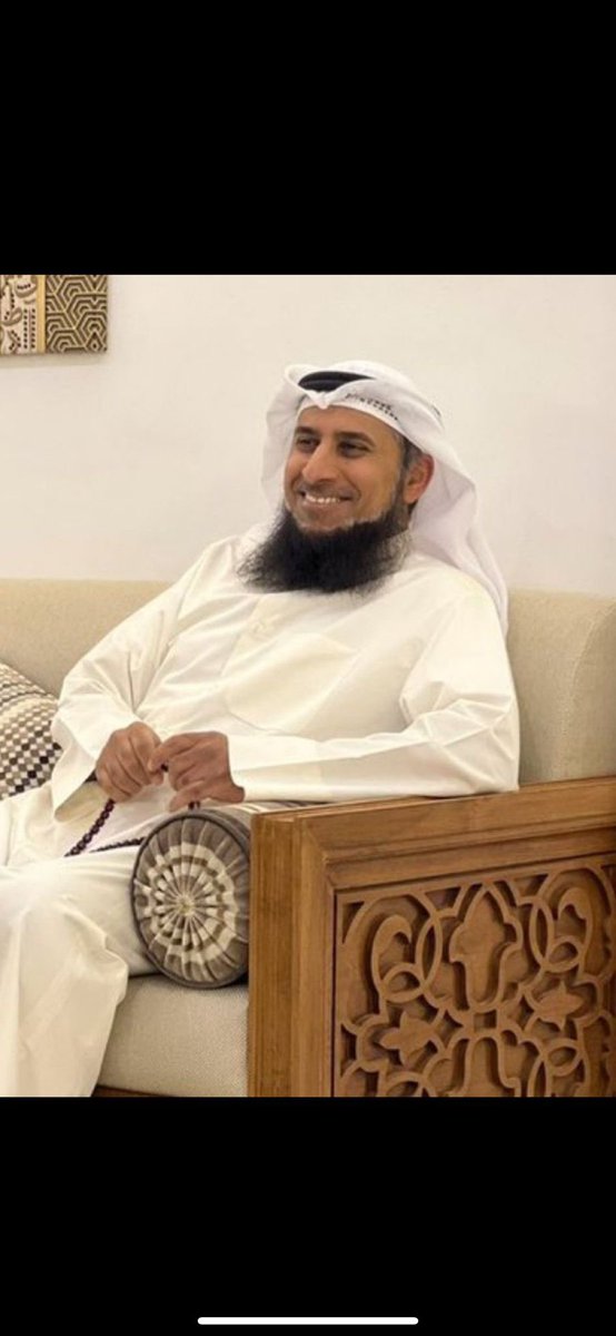 MOAATHMALALLAH's tweet photo. إن ثناء الناس على المرء والذكر الطيب له من علامات التوفيق والأثر الحسن،فكم من مسؤول عايشناه وغادرنا ولا يزال ذكره العاطر وذكره الحسن بيننا،وكم من مسؤول غيبه الموت لكن ما غاب ذكره ولا يزال أثره،فضل من الله يؤتيه من يشاء، اللهم اغفر له وارحمه، وعافه واعف عنه،وأكرم نزله #وليد_الغانم https://t.co/MSw7aaOxfl