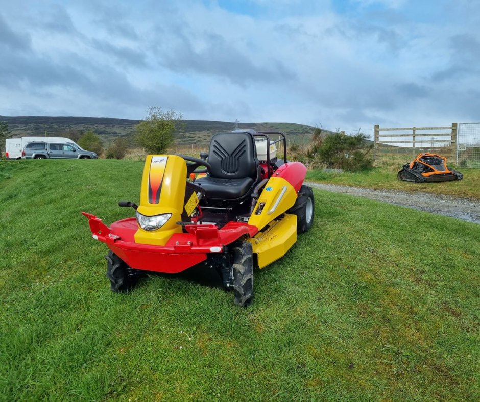 PSDgroundscare's tweet photo. Team PSD are delighted to be supporting our friends at Strathbogie Forest &amp; Garden today and tomorrow for their machinery days. https://t.co/xWv5J9W2dn