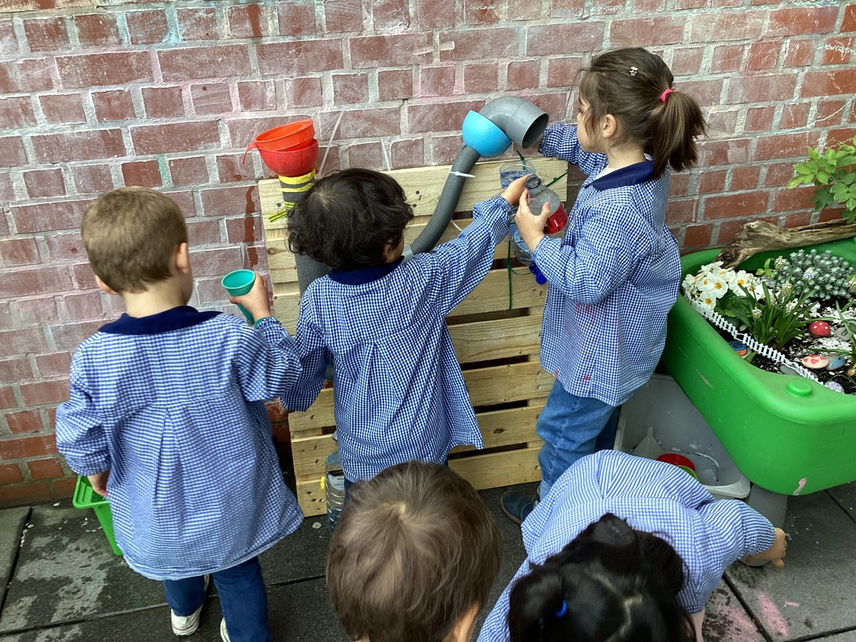 BJAB_PrePrep's tweet photo. BJAB Kindergarten's STEAM Week was a blast! Pupils got hands-on with recycled crafts, explored flowing water, and unraveled cloud formation mysteries with a shaving foam experiment, learning about how clouds work. 🌈🌊☁️ #BJABSTEAM #BJABKindergarten https://t.co/2L7EuQRX2c
