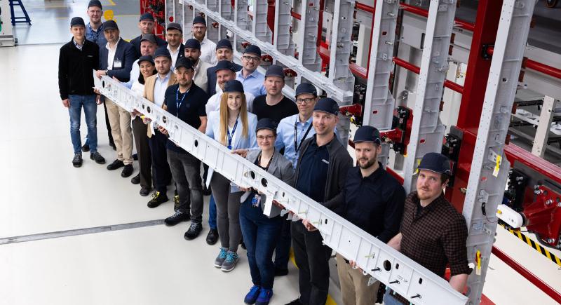 .#MontanaAerospace achieved a milestone with #AirbusAerostructures by successfully industrializing and manufacturing the floor grid section for the @Airbus  #A350F #aircraft in unprecedented time.

#Airbus #UniversalAlloyCorporation #aircraft #aeospace 

mrobusinesstoday.com/montana-aerosp…