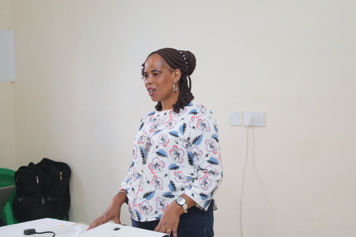 NyandaruaCG018's tweet photo. At Ndaragwa Health Centre in Central Ward, Ndaragwa Sub-County, where His Excellency Governor @DrBadilishaK partnered with the Kenya Medical Research Institute @KEMRI_Kenya to sensitize staff from the Department of Health Services on research and knowledge management. https://t.co/28TgRZ9VVL