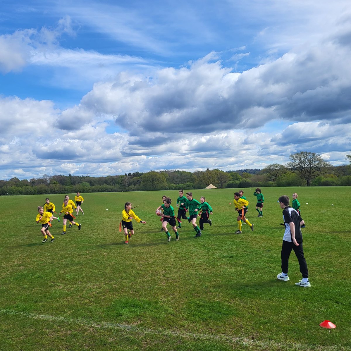 HTLBschool's tweet photo. Thanks to all ⁦@RusperPrimary⁩ and ⁦@BohuntH⁩ for organising Wednesday’s Tag Rugby Tournament What a great afternoon 😃 https://t.co/IXnFyGZg3C