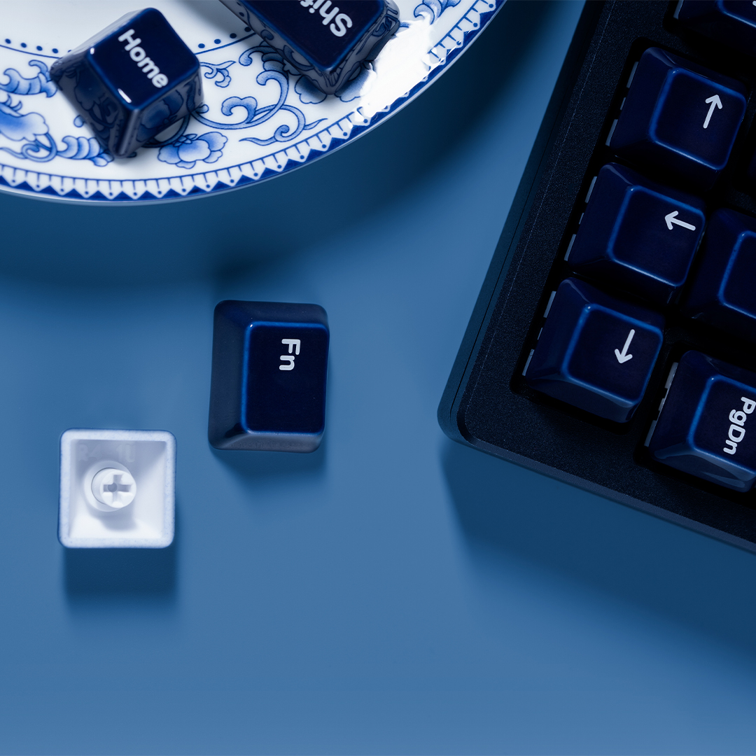 Celebrate craftsmanship through the presentation of colors and textures, showcasing not only exquisite keycaps but also a rich sense of cultural history.💙

#cerakey #cerakeycaps #keycap #keycaps #keycapset #keycapdesign #ceramickeycap #mechanicalkeyboard #customkeyboard #keeb
