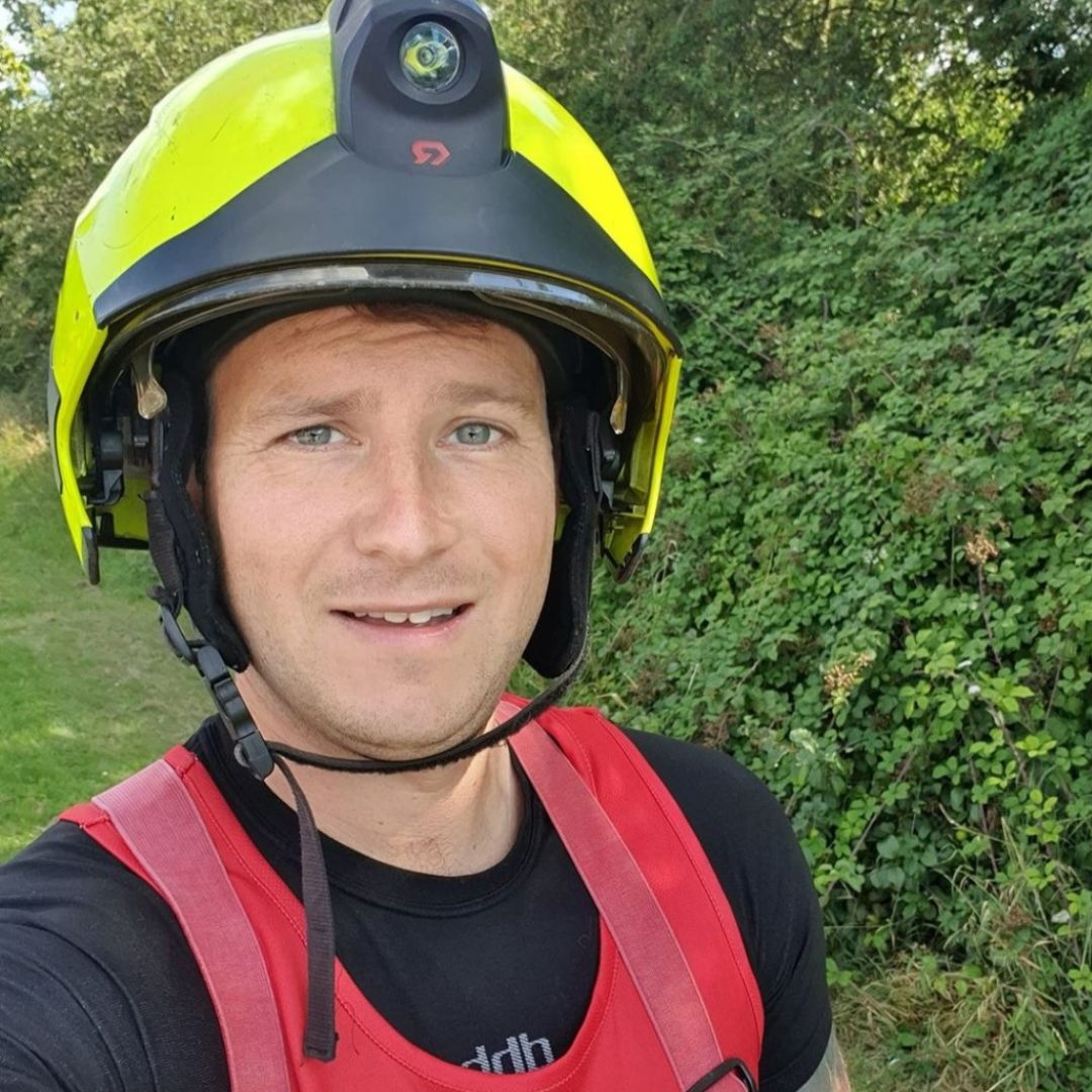 The countdown to the @LondonMarathon has begun... 🏃 This Sunday, we will see a firefighter carrying a full BA set, two in full kit, and one from the US dressed as a fire engine – all in aid of us 🤩🚒 Join us in wishing all our runners a HUGE good luck: ow.ly/xyxY50RjCLC