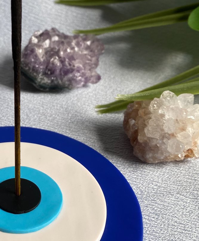 softbbyasmin's tweet photo. tomorrow I will be hosting a clay workshop at mono rotterdam!! with music provided by no biggie. the event is from 17:00 till 19:30 and there are just a few tickets left! available here: https://t.co/lSii6jfYOq it’s gonna be lots of fun, hope to see you there 🥰♥️ https://t.co/A0vntNGxBV