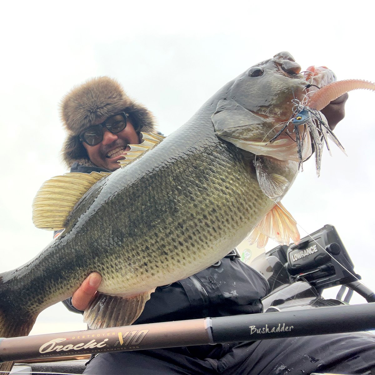 megabass_jp's tweet photo. 【Megabass Blog】軽量なのにトルクフルなロッド『OROCHI X10!』
Megabassスタッフ 杉村 和哉
https://t.co/nqpZoquNc7
#megabass #メガバス #mymegabass #OrochiX10 https://t.co/fUF0nchBki