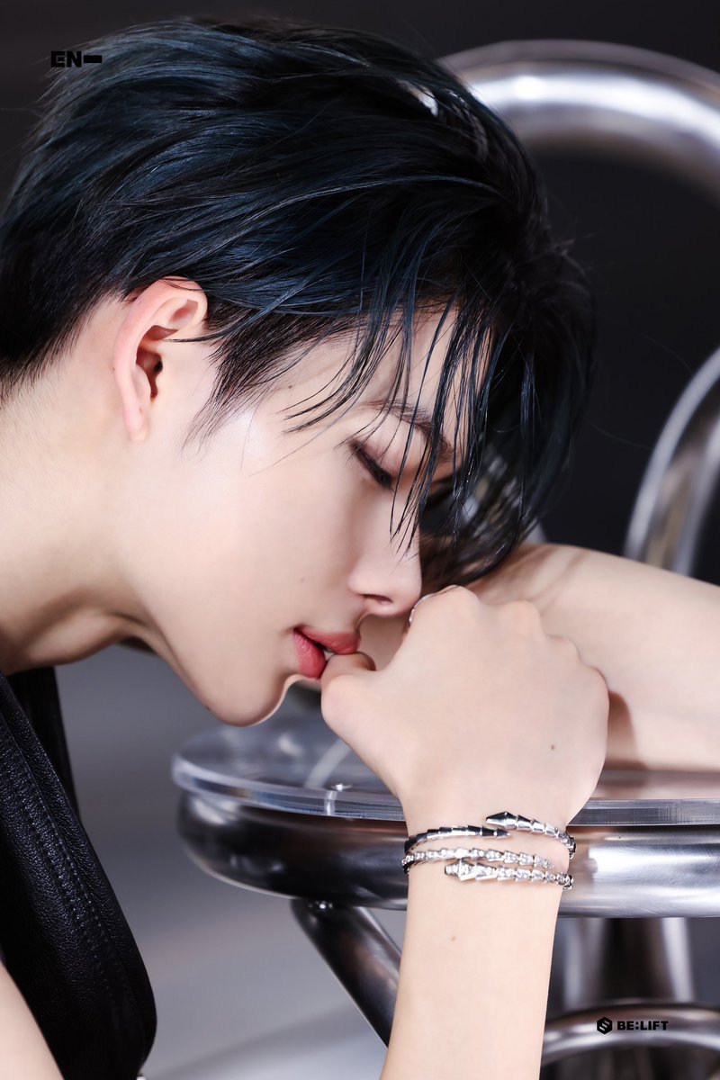 enhypenweverse's tweet photo. (5/6)

@ENHYPEN_members @ENHYPEN #ENHYPEN #엔하이픈 #NI_KI #니키 https://t.co/qRTelc0W9p