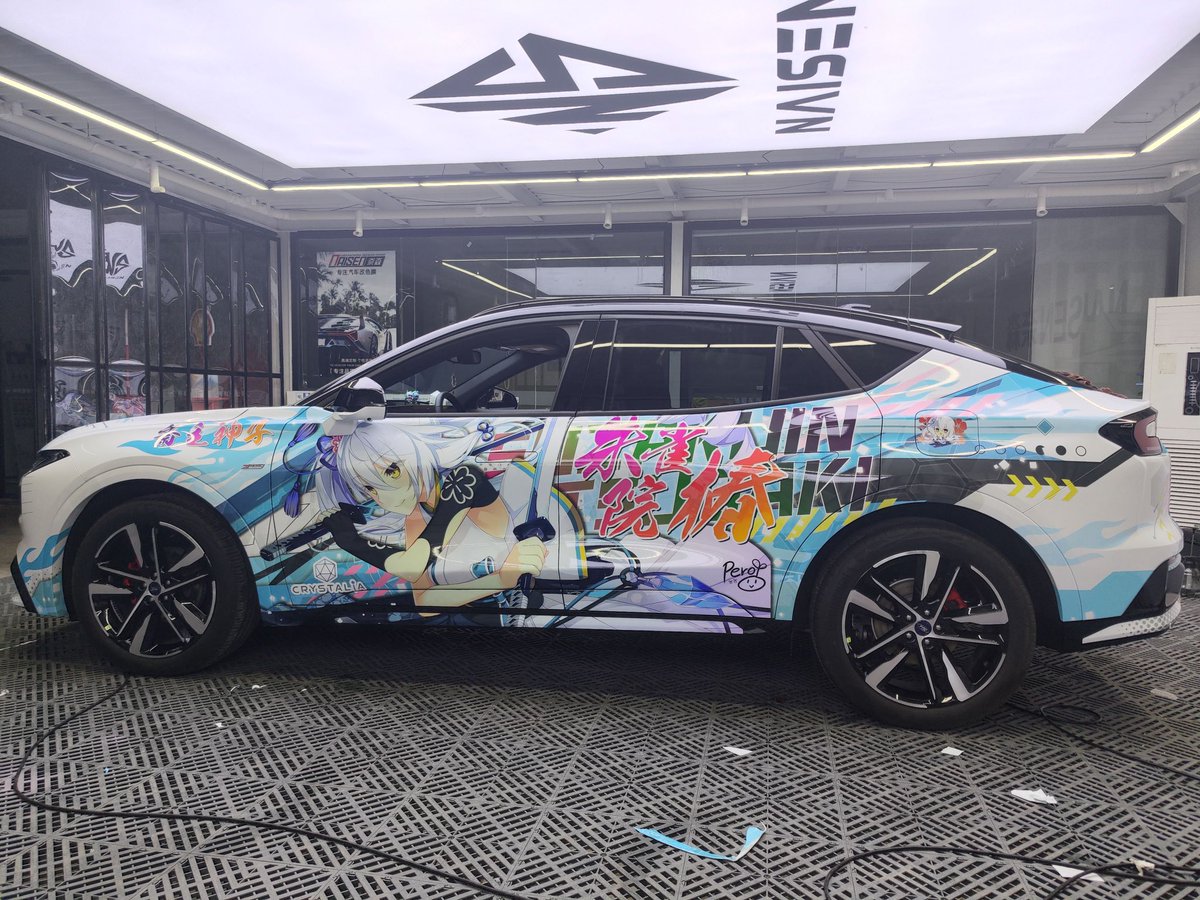 yorumi_R34's tweet photo. 中国のｴｯ!なゲーム痛車どんどん増えててびっくりしたしかっこいいしデザインセンス半端ねぇ。 https://t.co/2IEeguQN6P