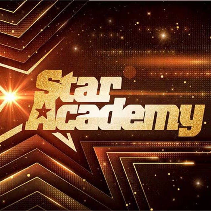 Cristina Cordula bientôt l'un des visages de la prochaine saison de la #StarAcademy ? rien n'est pour le moment acté, mais l'autoproclamée reine du style, et ex candidate de #DALS aurait été approchée par la production pour devenir coach en look, style, attitude et image auprès