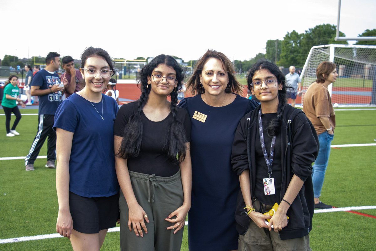 Robin Bullock tweet media