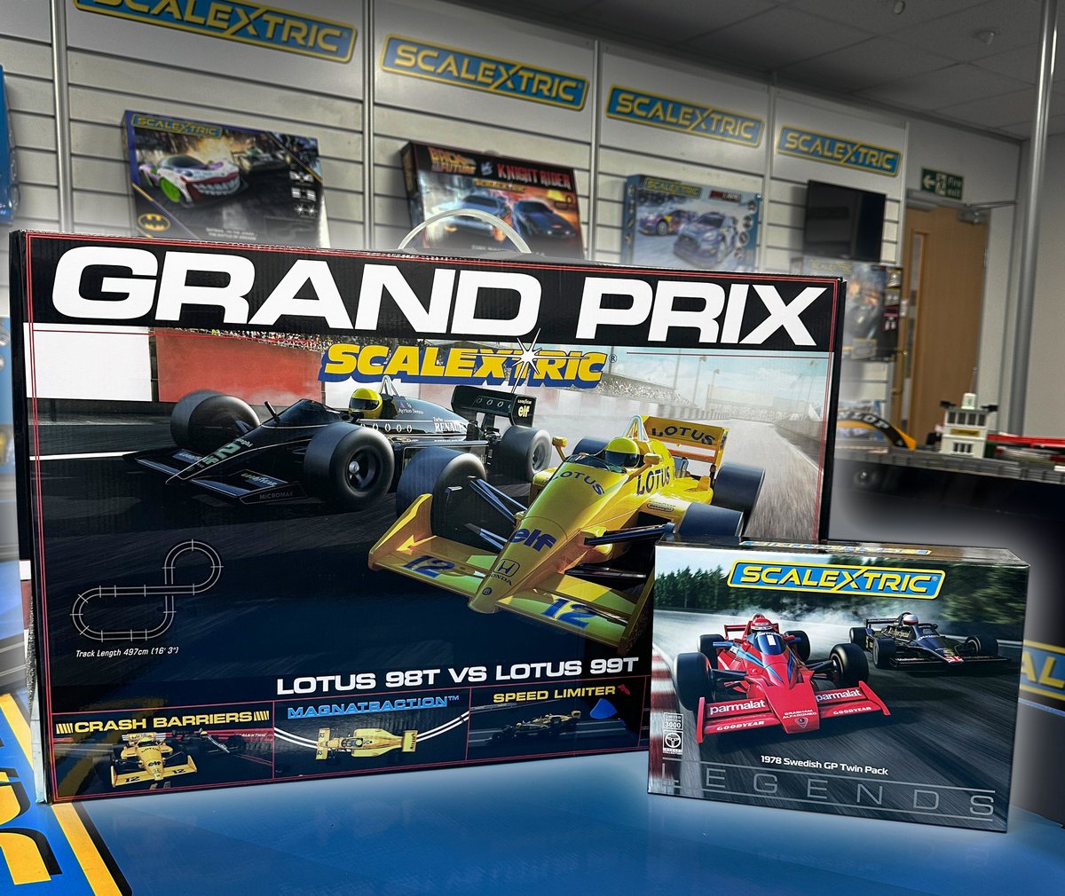 Save over £60 on our brand new Ultimate Grand Prix Bundle! Featuring the iconic Scalextric Grand Prix set and our popular Swedish Grand Prix Twin Pack 🔥 Get yours here 👉 bit.ly/4b103n2