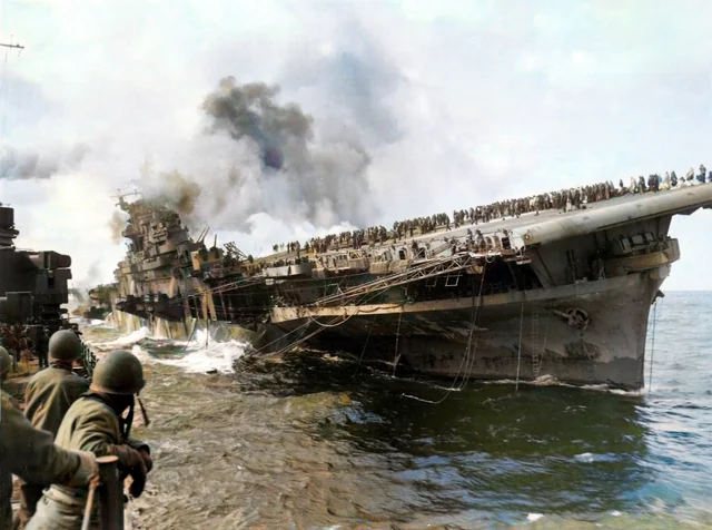 This day in history (April 19th) 1945 US aircraft carrier Franklin heavy damaged in Japanese air raid #history #pacificwar #ww2 #worldwartwo