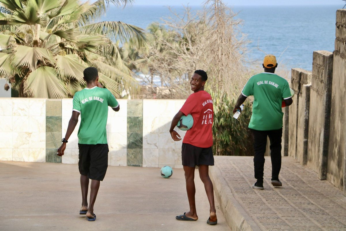 The work continues 🌊🙌🏽!

The City Boys had a recovery session this morning at the beach.

#rdb #training #beach #cityboys #realdebanjul