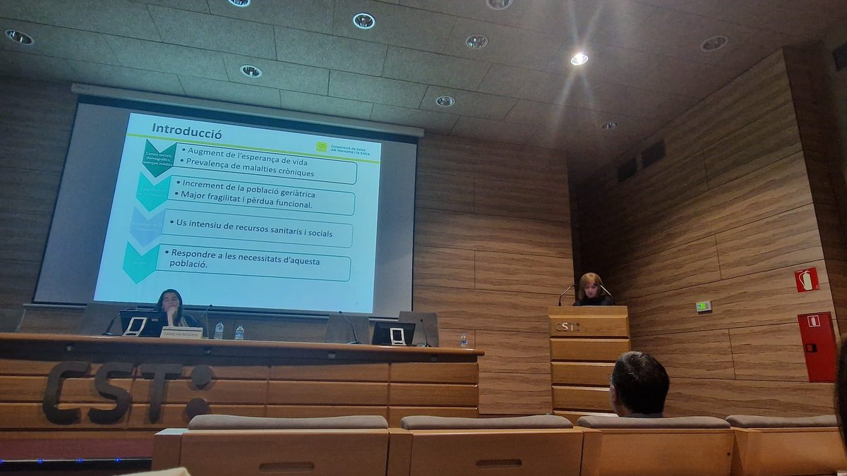 Presentem 2 comunicacions ‘Shorter is better’ i ‘Utilitzar la via subcutània per hidratar, administrar antibiòtics i tractaments en pacients pal·liatius’ a la VI Jornada MAPAC i X Aniversari de la Comissió de Millora de la Pràctica Clínica @CSTerrassa. Compartim èxits i reptes!