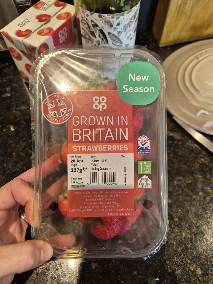 BarbaraGirvan's tweet photo. First new season strawberries I've seen in the shops, in the Co-op this morning.  Bought them because they're British....but my heart says their still out of season really.  Taste will be the deciding factor as to whether it really is too early to be buying strawberries. https://t.co/WPNZt5fPhq